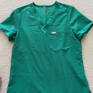 Figs Hunter Green Catarina Top